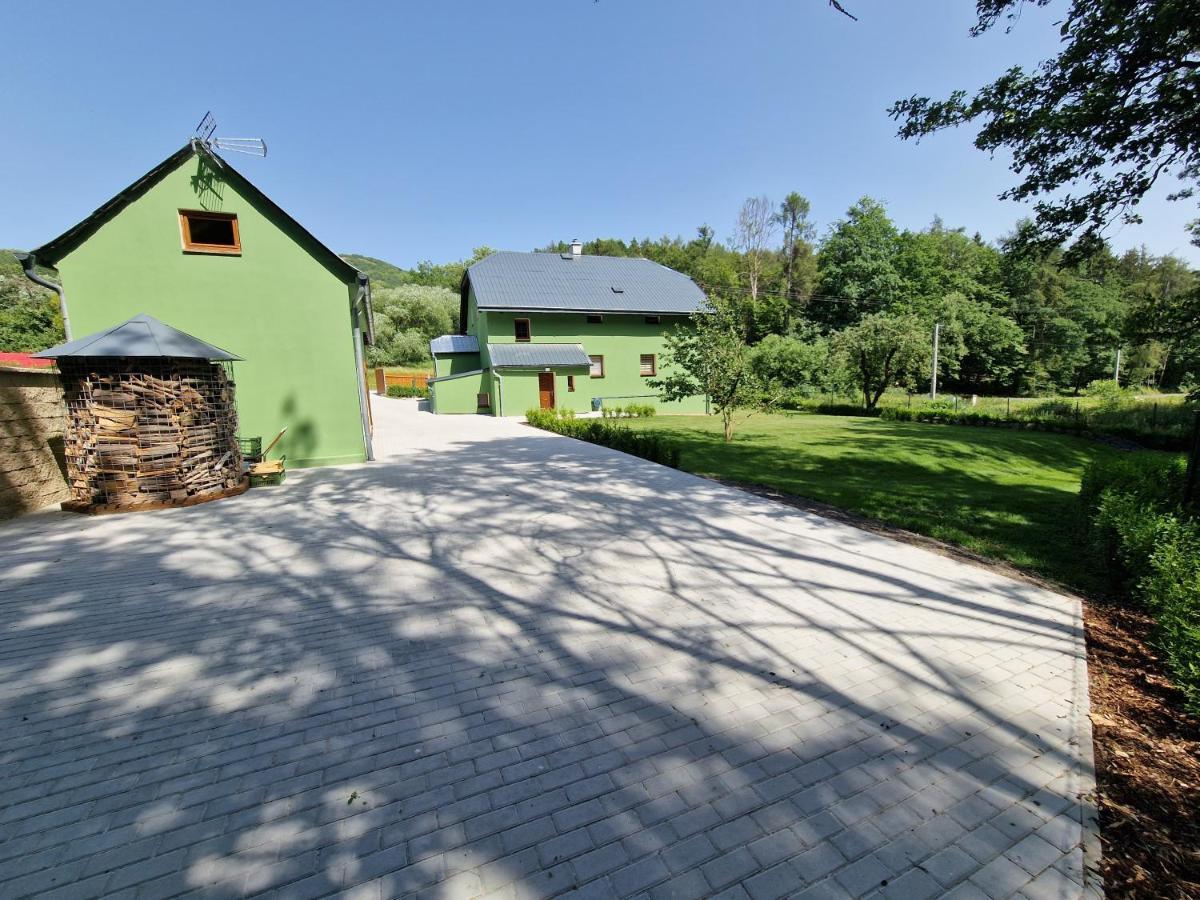 Villa Hajenka à Trebivlice Extérieur photo
